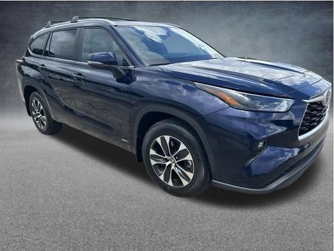 Used 2026 Toyota Highlander XLE AWD/4WD image 8