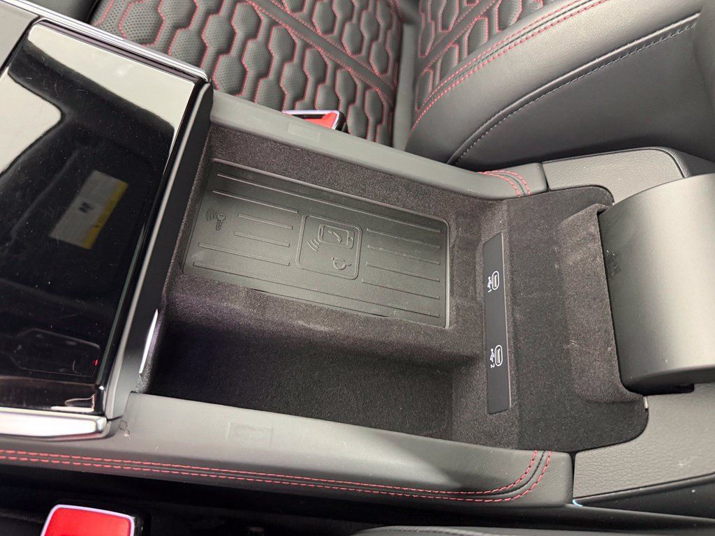 Used 2022 Audi RS 7 Sportback AWD/4WD image 26