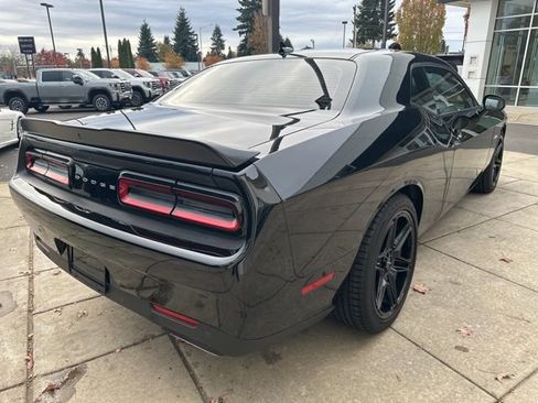 Used 2023 Dodge Challenger R/T w/ Plus Package image 3