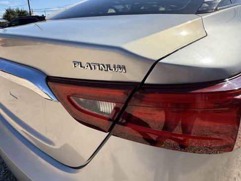 Used 2017 Nissan Maxima Platinum image 10