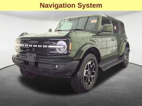 Used 2025 Ford Bronco Outer Banks image 4