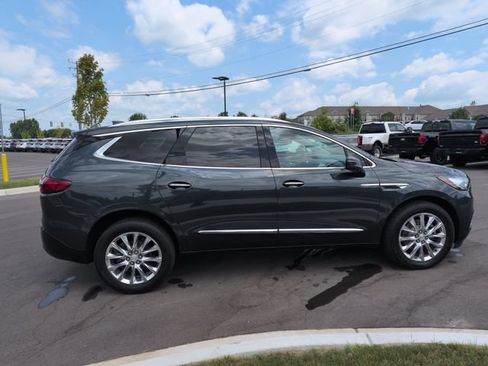 Used 2018 Buick Enclave Premium w/ Trailering Package AWD/4WD image 6