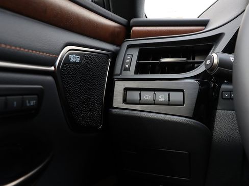 New 2025 Lexus ES 350 Ultra Luxury image 26