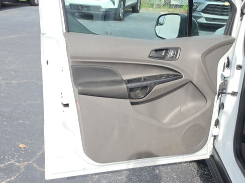 Used 2022 Ford Transit Connect XL FWD image 13