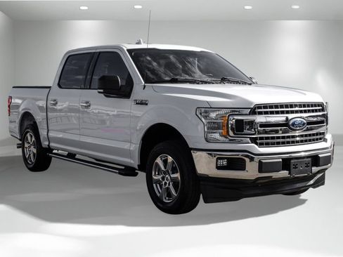 Used 2018 Ford F150 XLT w/ Equipment Group 302A Luxury image 5