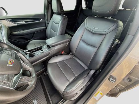 Used 2023 Cadillac XT5 Premium Luxury w/ LPO, Floor Liner Package AWD/4WD image 22