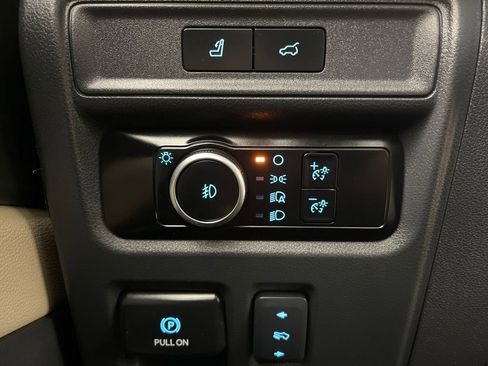 Used 2024 Ford Expedition Max Limited image 31