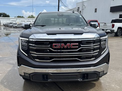 Used 2025 GMC Sierra 1500 SLT w/ SLT Premium Plus Package AWD/4WD image 16