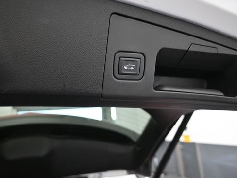 Used 2023 Cadillac XT4 Luxury image 40