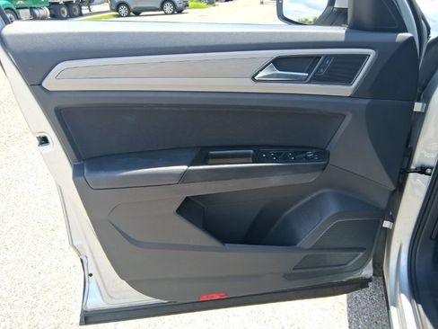 Used 2019 Volkswagen Atlas S FWD image 11