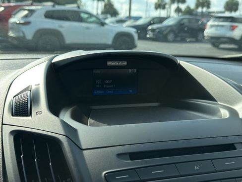Used 2017 Ford C-MAX Energi SE w/ Equipment Group 402A FWD image 20