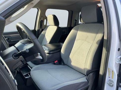 Used 2023 RAM 1500 Classic SLT w/ Protection Group AWD/4WD image 5