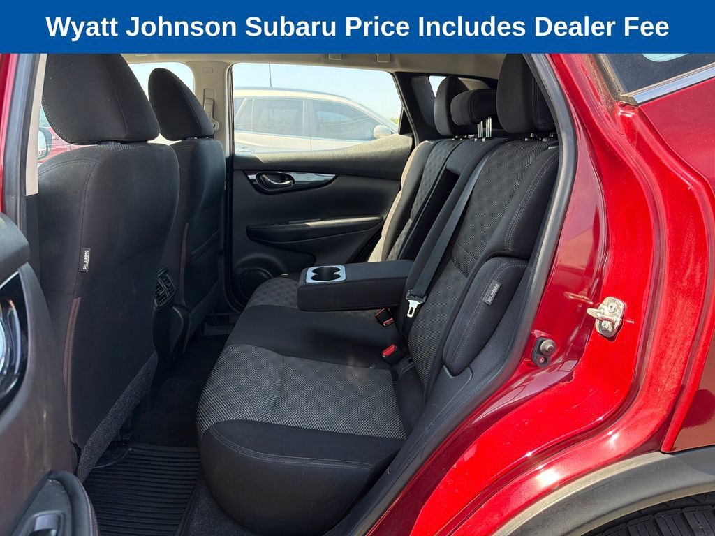 Used 2020 Nissan Rogue Sport SV FWD image 33