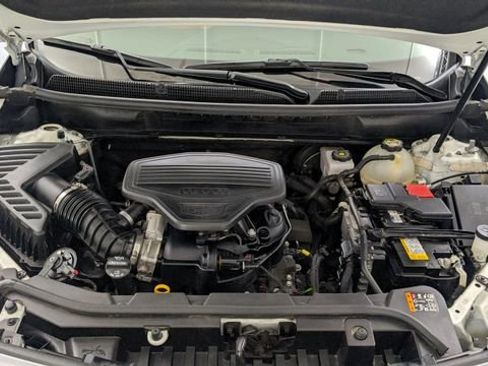 Used 2021 Cadillac XT5 Premium Luxury w/ LPO, Floor Liner Package image 39