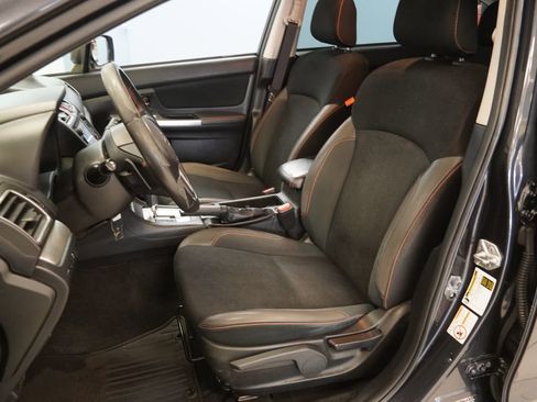 Used 2016 Subaru Crosstrek 2.0i Premium image 3