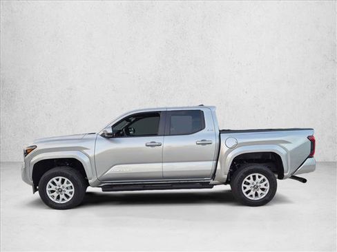 Used 2025 Toyota Tacoma SR5 RWD image 8