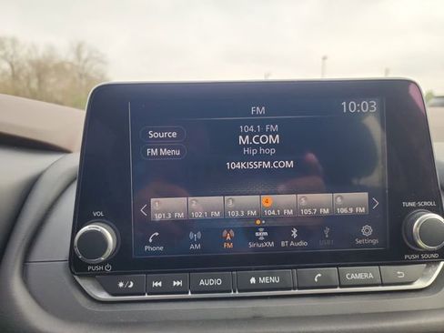 Used 2023 Nissan Rogue SV image 20