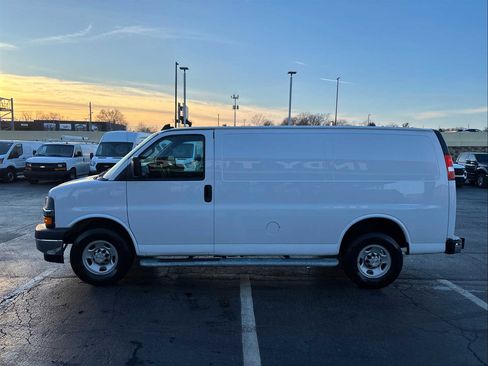 Used 2024 Chevrolet Express 2500 w/ Driver Convenience Package image 5