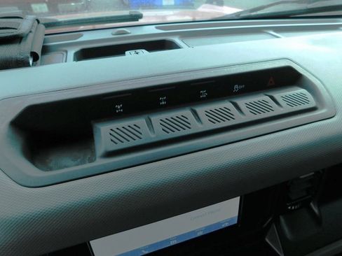 Used 2022 Ford Bronco Base w/ Sasquatch Package image 30