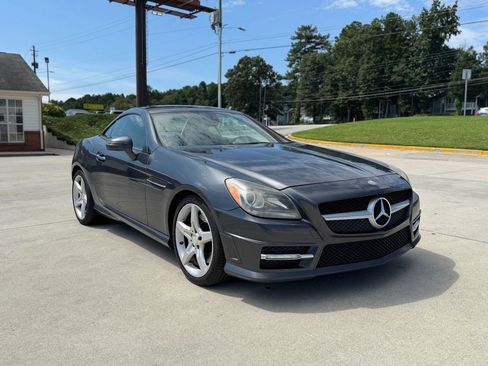 Used 2014 Mercedes-Benz SLK 250 image 7