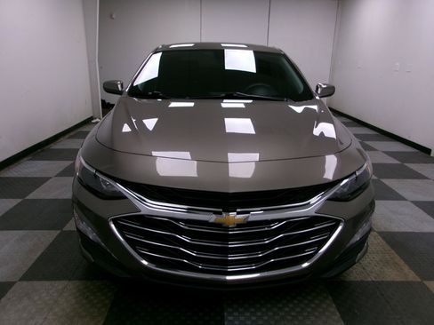 Used 2020 Chevrolet Malibu LT FWD image 15