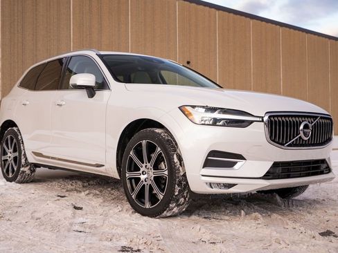 Used 2021 Volvo XC60 T5 Inscription w/ Advanced Package image 2