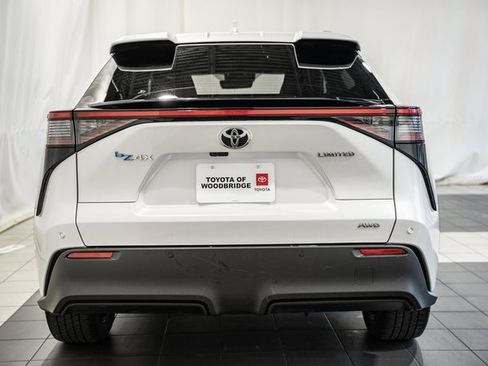 Used 2023 Toyota bZ4X Limited image 5