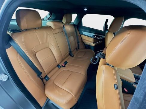 Used 2026 Jaguar F-PACE R-Dynamic S image 29