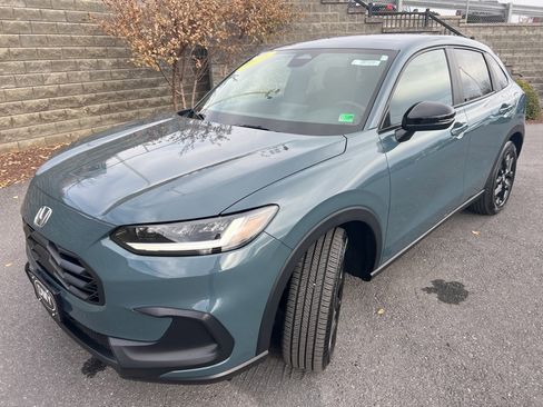 Used 2025 Honda HR-V Sport image 30