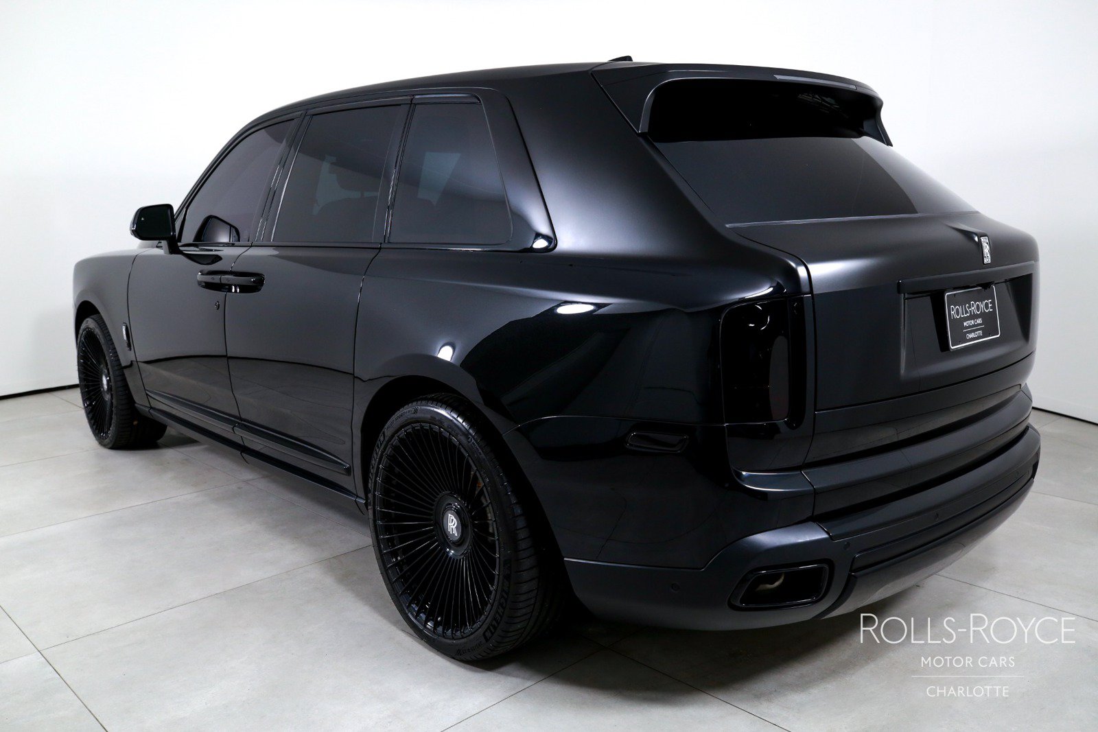 Used 2023 Rolls-Royce Cullinan w/ Cullinan Package AWD/4WD image 7
