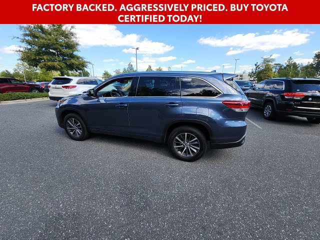 Used 2017 Toyota Highlander XLE w/ Carpet Mat Package FWD image 9