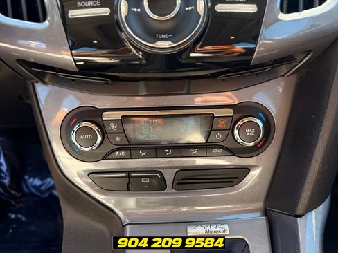 Used 2014 Ford Focus Titanium FWD image 18