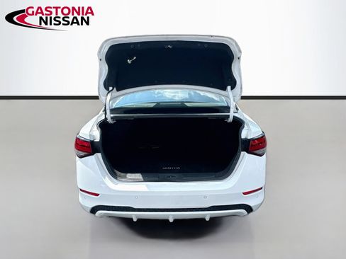 Used 2024 Nissan Sentra SV FWD image 32