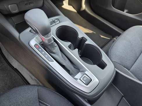 New 2026 Chevrolet Trax LS w/ LS Convenience Package FWD image 19