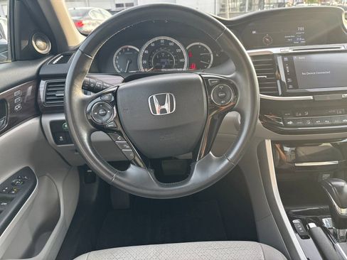 Used 2017 Honda Accord EX-L image 15