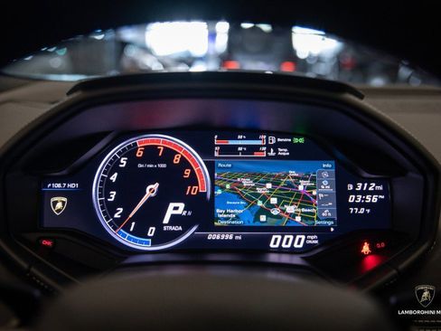 Used 2017 Lamborghini Huracan LP 610-4 Avio image 42