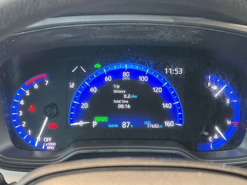 Used 2021 Toyota Corolla LE FWD image 26
