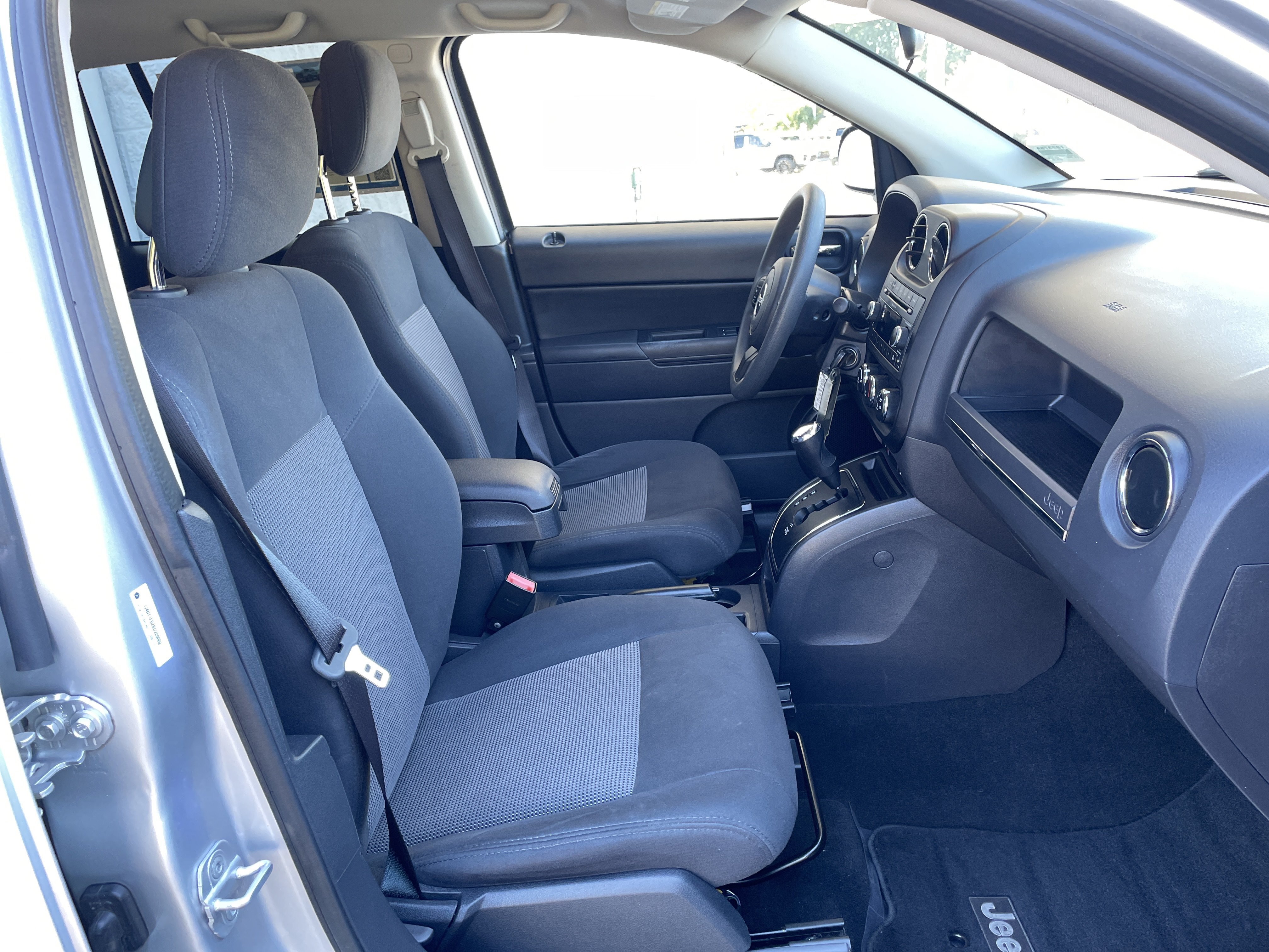 Used 2011 Jeep Compass 2WD image 29