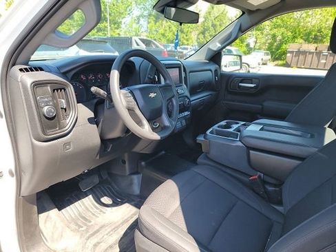 Used 2022 Chevrolet Silverado 1500 W/T RWD image 10