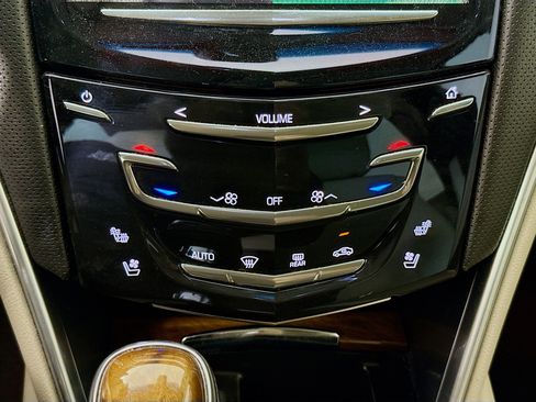 Used 2019 Cadillac XTS Luxury image 17