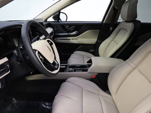 New 2026 Lincoln Corsair Reserve image 13