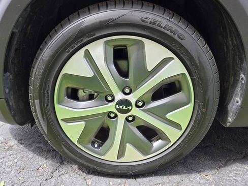 Used 2022 Kia Niro EX w/ Cold Weather Package image 51