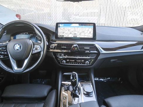 Certified 2023 BMW 530e image 9