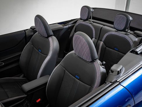 Certified 2026 MINI Cooper S FWD image 14