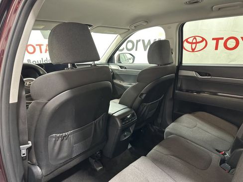 Used 2024 Hyundai Palisade SE image 19