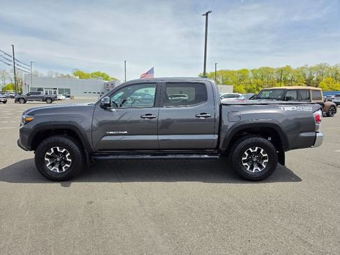 Used 2023 Toyota Tacoma TRD Off-Road AWD/4WD image 4