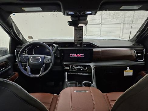 New 2026 GMC Sierra 2500 Denali Ultimate w/ LPO, Black Badging Package image 21