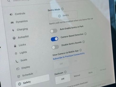 Used 2021 Tesla Model 3 Standard Range Plus image 42