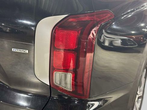 Used 2022 Hyundai Palisade Limited w/ Cargo Package AWD/4WD image 13