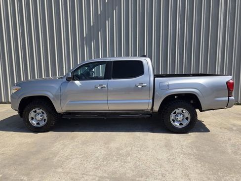 Used 2021 Toyota Tacoma SR w/ SR Convenience Package RWD image 8